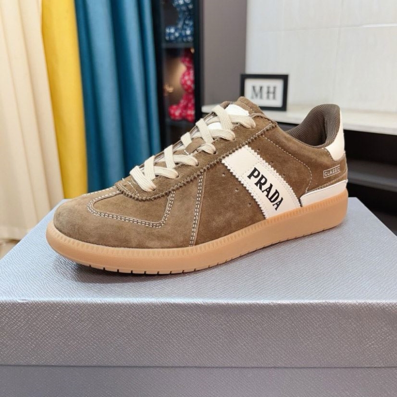 Pra*a casual shoes